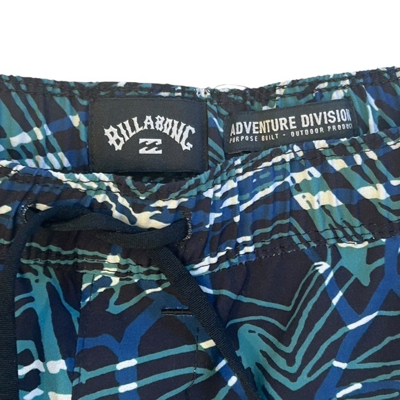 Billabong Men's Swim Shorts - Blue Pattern XL - Picture 5 of 9